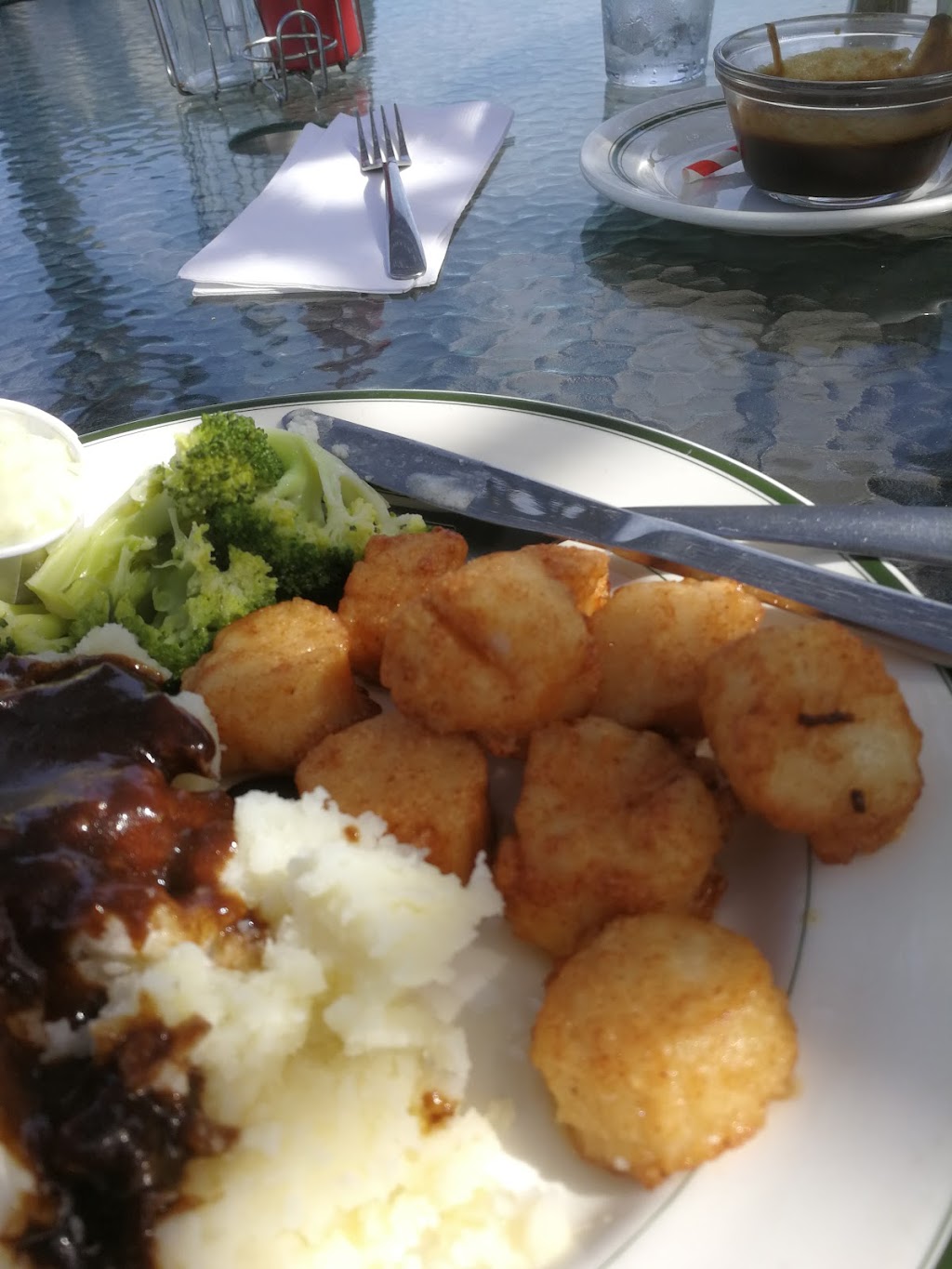 Sunset Pub | 411 Conway, Digby, NS B0V 1A2, Canada | Phone: (902) 245-5673