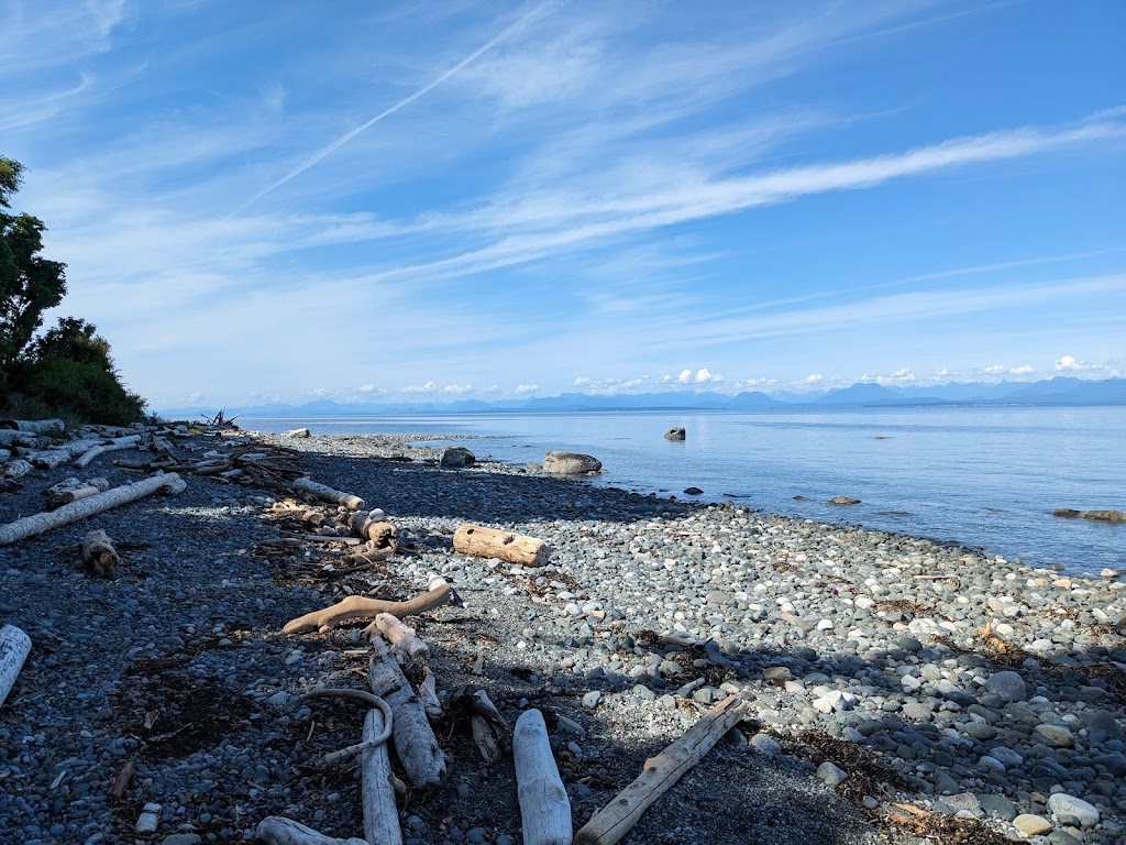Bates Beach Oceanfront Resort | 5726 Coral Rd, Courtenay, BC V9J 1W9, Canada | Phone: (250) 334-4154