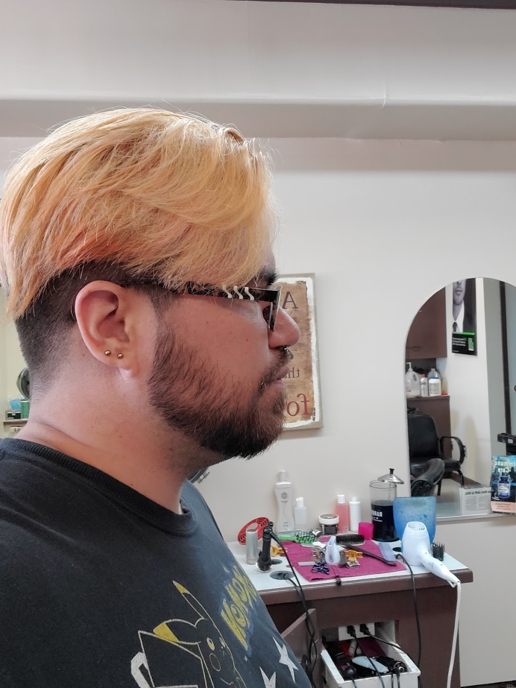 The Hair Shoppe | 11956 228 Street, Maple Ridge, BC V2X 6L9, Canada | Phone: (604) 467-1811