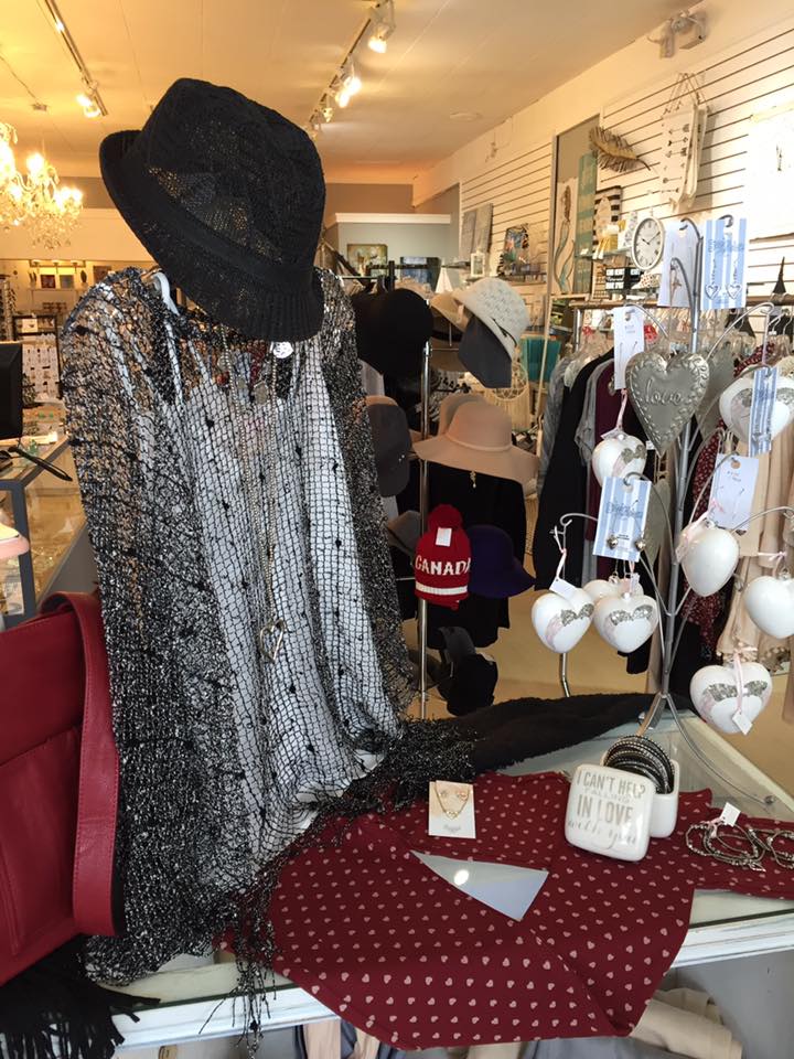 Flourish Boutique | 453 Marine Dr, Gibsons, BC V0N 1V0, Canada | Phone: (604) 886-8844