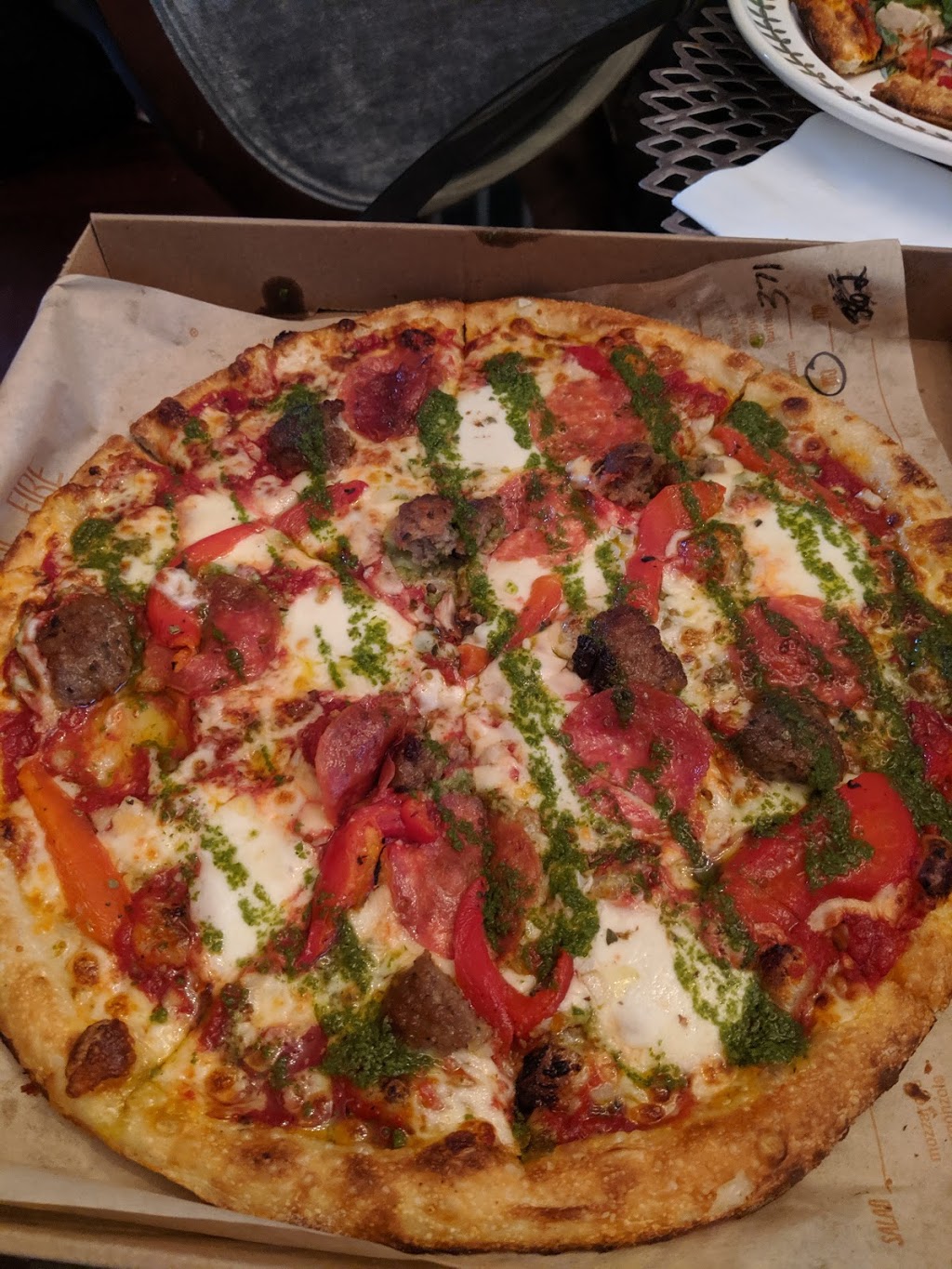 Blaze Pizza | 2508 Winston Park Dr, Oakville, ON L6H 7E5, Canada | Phone: (905) 367-5284
