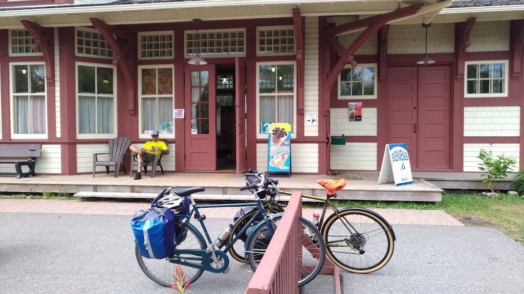 Tourist Information Bureau of Sainte-Agathe-Des-Monts | 24 Rue St Paul E, Sainte-Agathe-des-Monts, QC J8C 3M3, Canada | Phone: (819) 326-0457