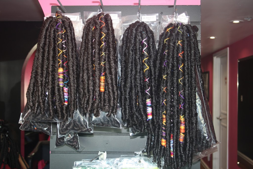 Suzzy’s Posh Hair | 160 McBride Ave, Bowmanville, ON L1C 0J4, Canada | Phone: (437) 929-1828