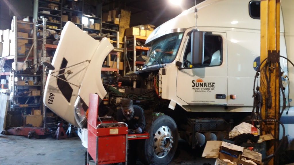 L A Truck Repairs Ltd. | 366 Watline Ave, Mississauga, ON L4Z 1X2, Canada | Phone: (647) 893-9011