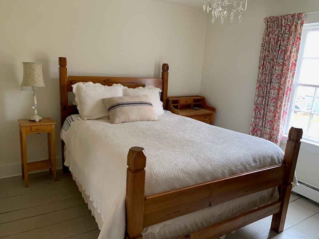 Lavers House Chester | 192 Central St, Chester, NS B0J 1J0, Canada | Phone: (902) 275-7506