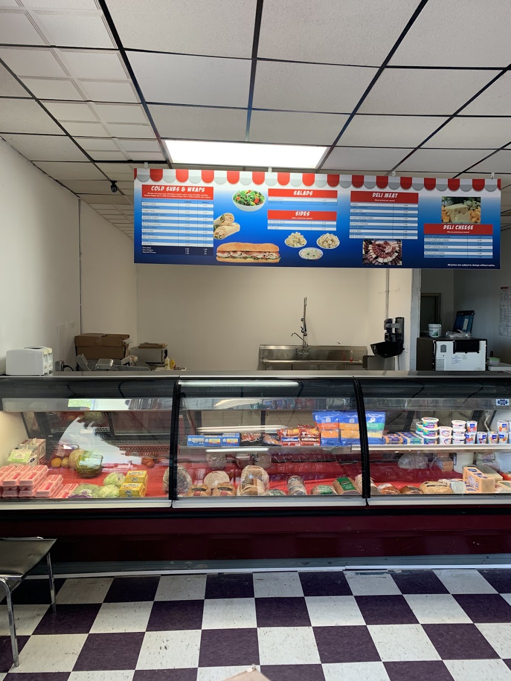Snack and deli | 39 Locust St, Lockport, NY 14094, USA | Phone: (716) 727-3200