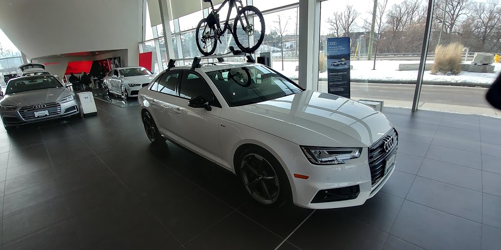 Pfaff Volkswagen | 16885 Leslie St, Newmarket, ON L3Y 9A1, Canada | Phone: (905) 895-2366