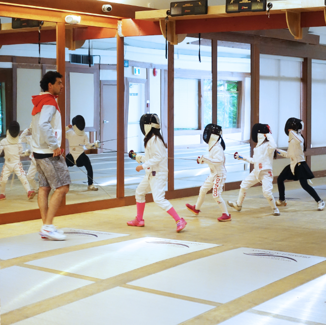 Dynamo Fencing North Vancouver | 238 Fell Ave, North Vancouver, BC V7P 2J9, Canada | Phone: (604) 232-9100