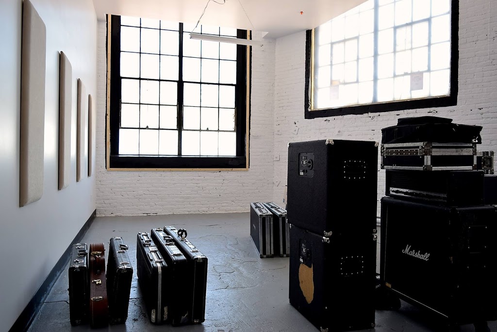 CITE 2000 | 2000 Rue Notre-Dame Est, Montréal, QC H2K 2N3, Canada | Phone: (514) 522-4273