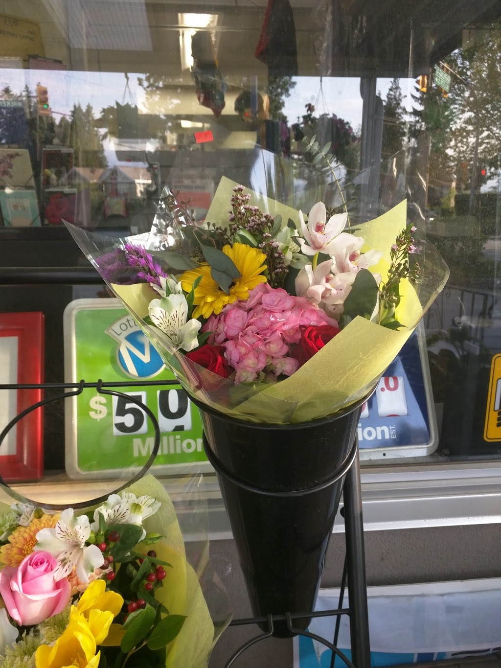 Deer Lake Market / Post Office | 5962 Sperling Ave, Burnaby, BC V5E 2T9, Canada | Phone: (604) 525-8044