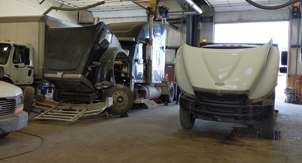 Hakeem Truck Care | 16 120 Lipsett Cres, Saskatoon, SK S7P 0E7, Canada | Phone: (306) 665-1057