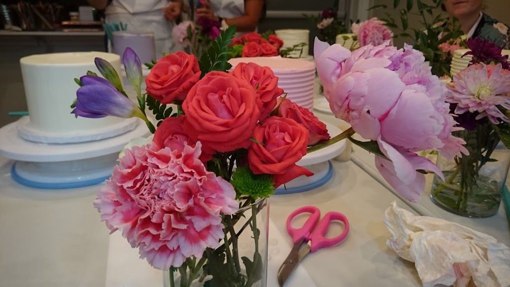 Cocabella Cake Studio | 2151 Kingsway Dr, Kitchener, ON N2C 1A1, Canada | Phone: (226) 399-0161