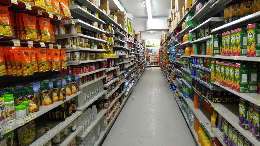 Dollarama | 552 Clarke Rd, Coquitlam, BC V3J 3X5, Canada | Phone: (604) 931-1850