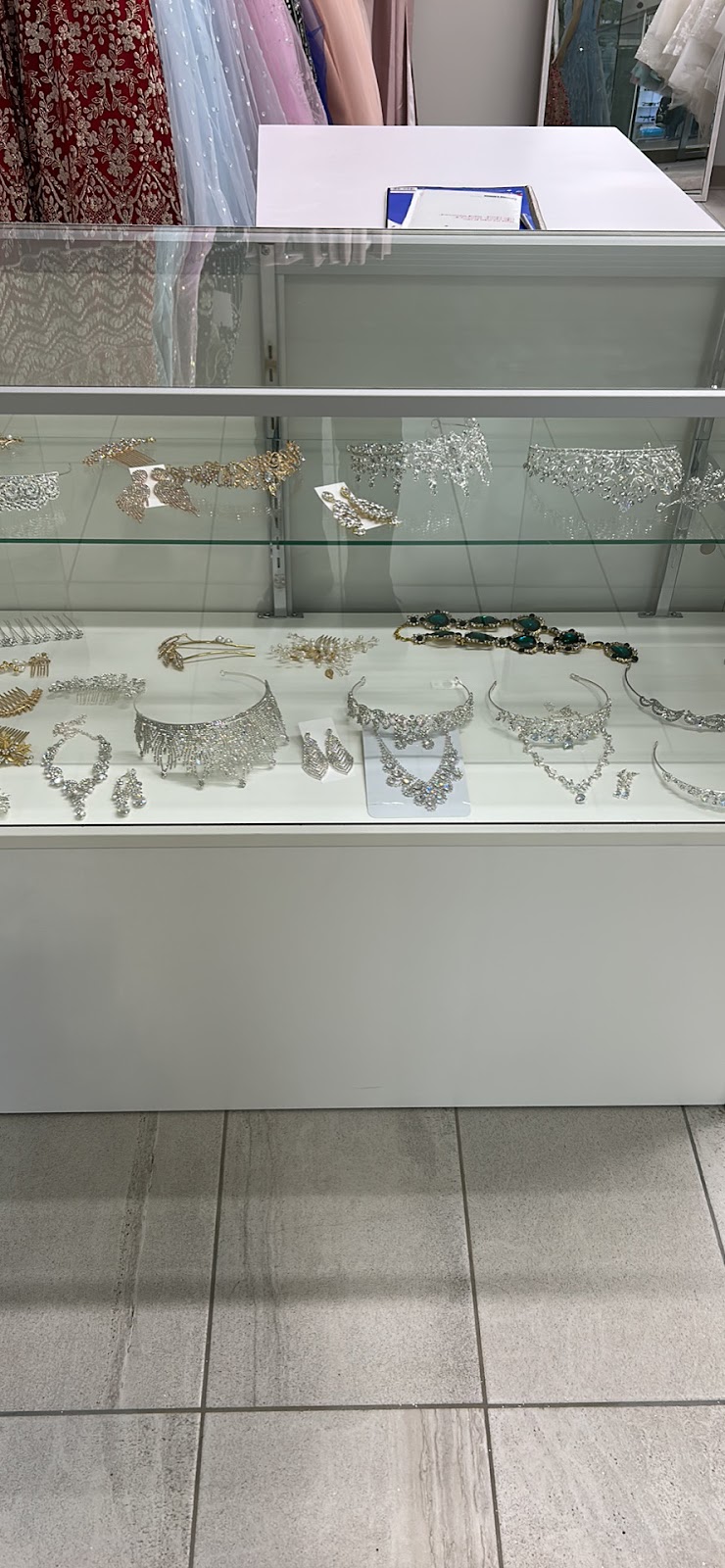Aros Bridal Boutique | 260300 Writing Creek Cres g18, Balzac, AB T4A 0X8, Canada | Phone: (403) 660-3026