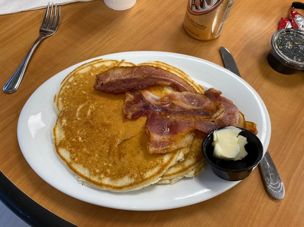 Stacked Bistro and Bakery | 905 Mountain Ave, Crossfield, AB T0M 0S0, Canada | Phone: (403) 946-0394