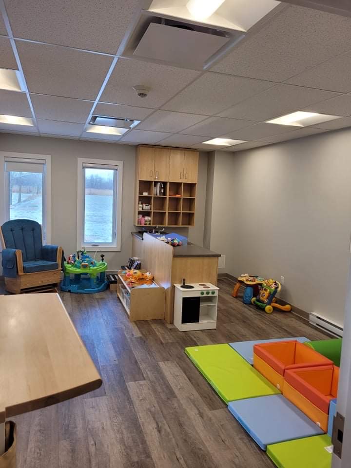 Nursery Preschool Des Petits Pieds Ii | 100 Rue Sainte-Marie, Saint-Louis-de-Gonzague, QC J0S 1T0, Canada | Phone: (450) 371-5355