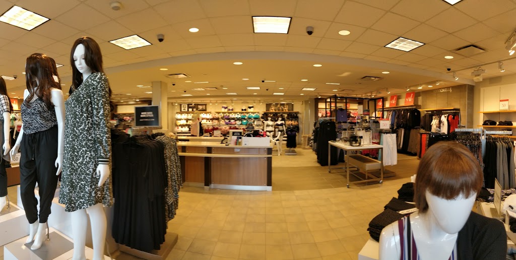 Addition Elle | 7302 Market Crossing, Burnaby, BC V5J 0A2, Canada | Phone: (604) 431-0993