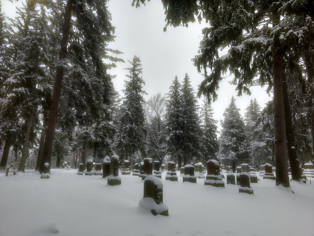 Norfolk Oakwood Cemetery | 35 Potts Rd, Simcoe, ON N3Y 2S8, Canada | Phone: (519) 426-5999