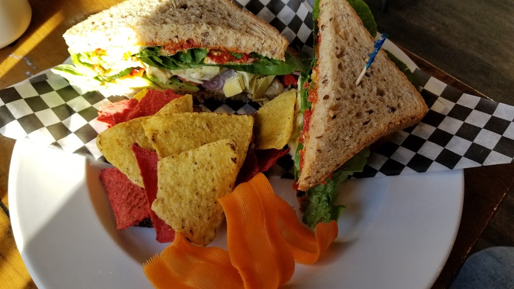 Black Bean Cafe | 467 Marine Dr, Gibsons, BC V0N 1V1, Canada | Phone: (604) 886-1716