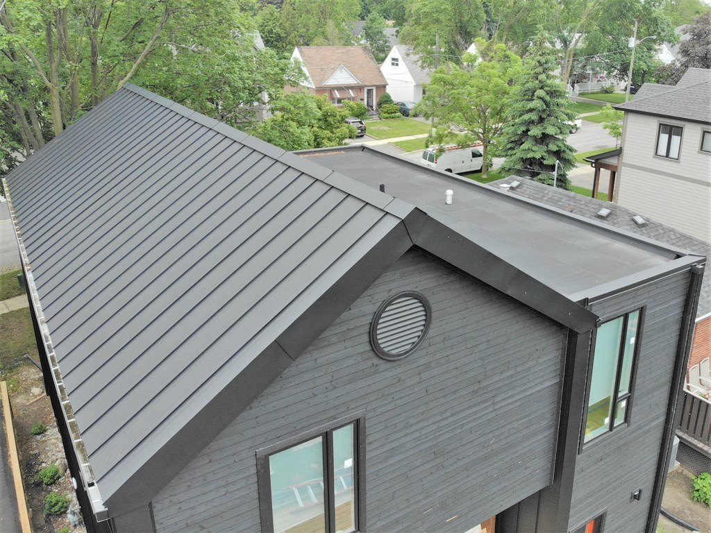 Standing Seam Metal Roof | 138 Old Beach Dr, Owen Sound, ON N4K 5N4, Canada | Phone: (647) 997-7084