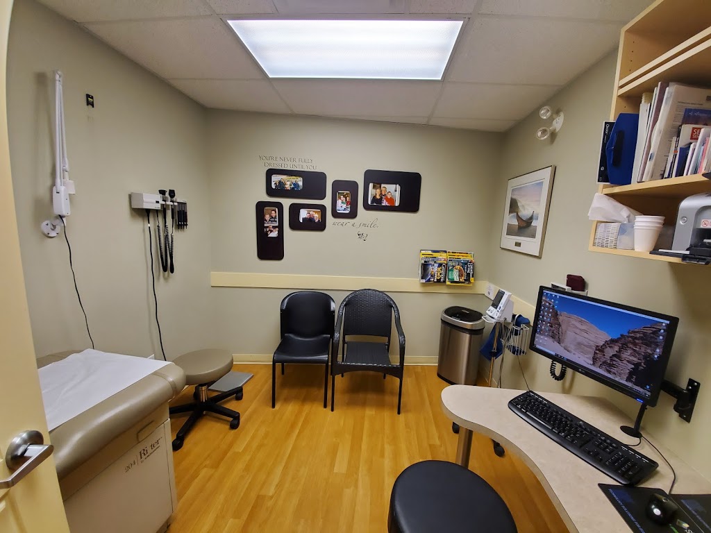 Westgate Medical Clinic | 402-20395 Lougheed Hwy, Maple Ridge, BC V2X 2P9, Canada | Phone: (604) 465-3900