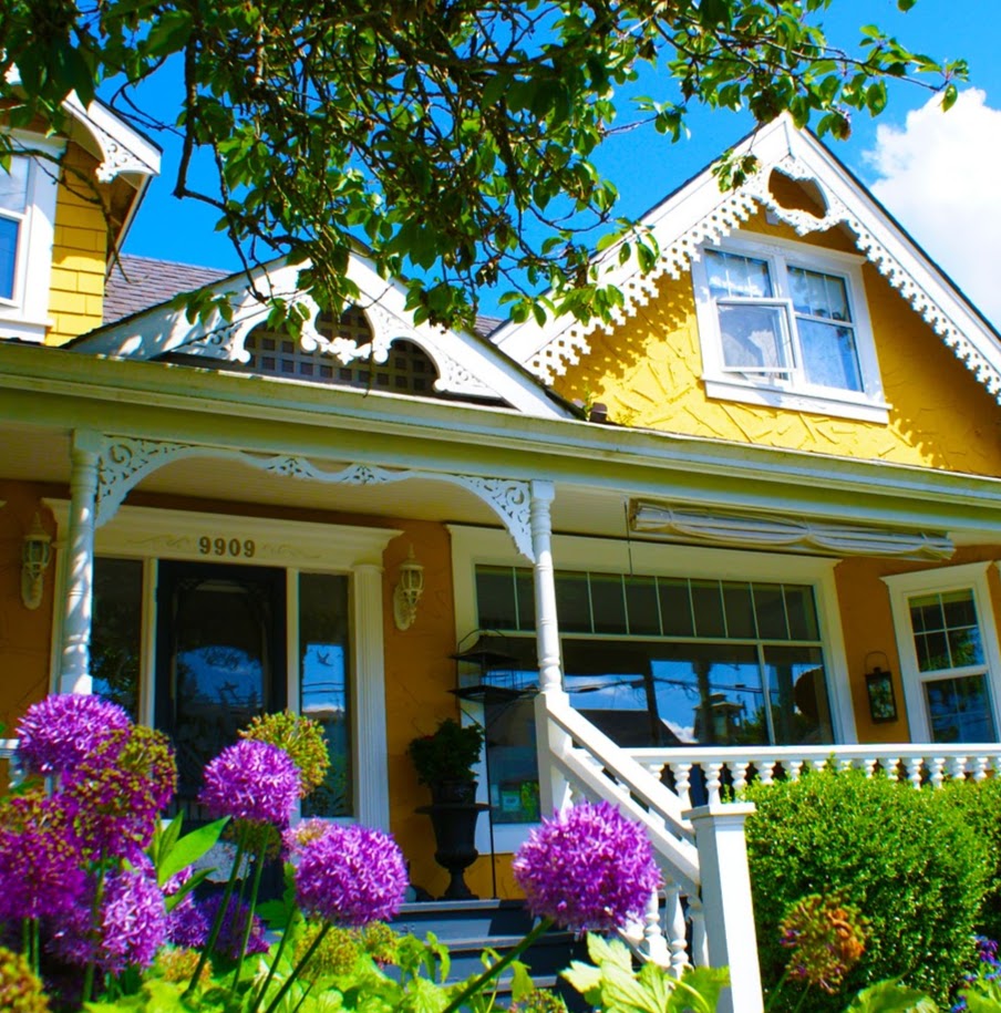 A Cottage & A Castle Bed & Breakfast | lodging | 9909 Maple St, Chemainus, BC V0R 1K1, Canada | 2503247378 OR +1 250-324-7378