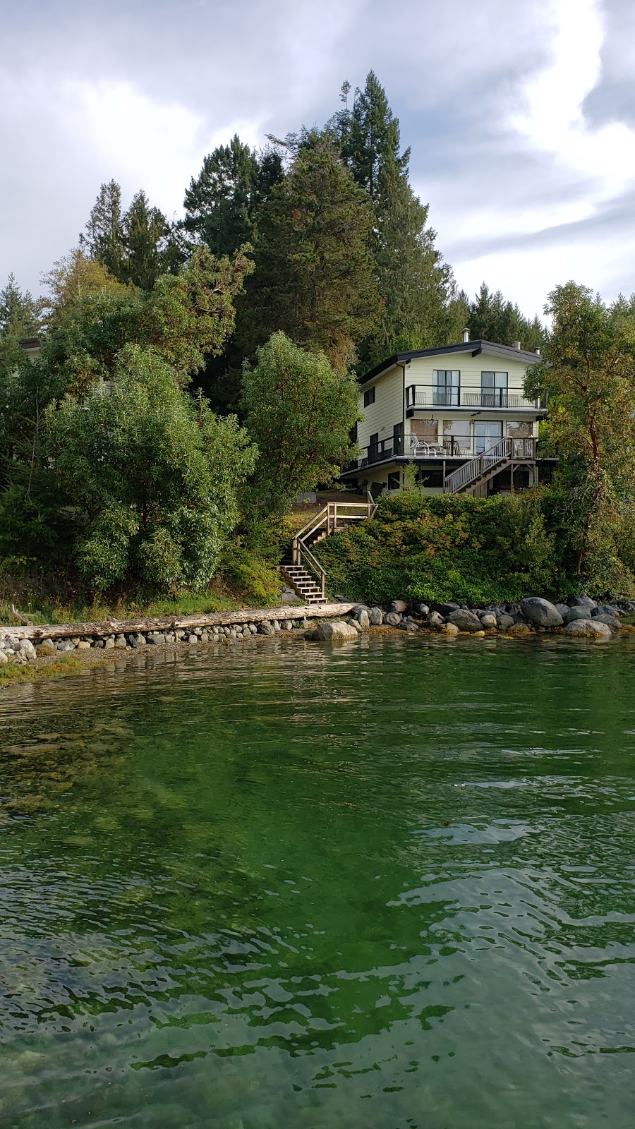 Coho Marina Resort | 12907 Shark Ln, Madeira Park, BC V0N 2H0, Canada | Phone: (604) 883-2248