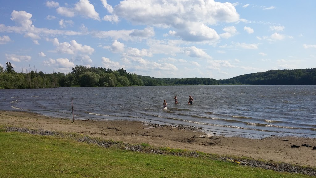 Plage municipale de waterloo | 9 Rue du Lac #7, Waterloo, QC J0E 2N0, Canada | Phone: (450) 405-8117