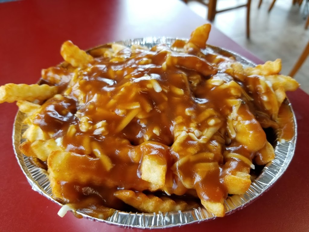 Bulls Eye Pizza South | 3395 Howard Ave Unit 14, Windsor, ON N9E 3N6, Canada | Phone: (519) 969-5858
