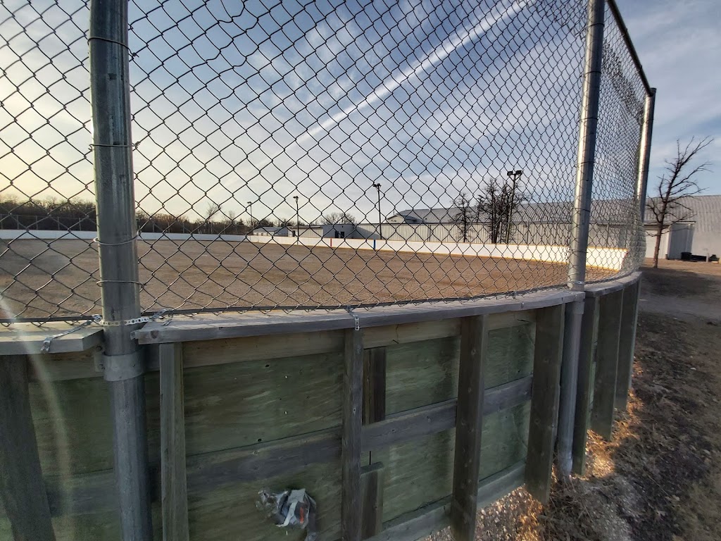 Lorette Community Complex | 1420 Dawson Rd, Lorette, MB R5K 0T3, Canada | Phone: (204) 878-2979