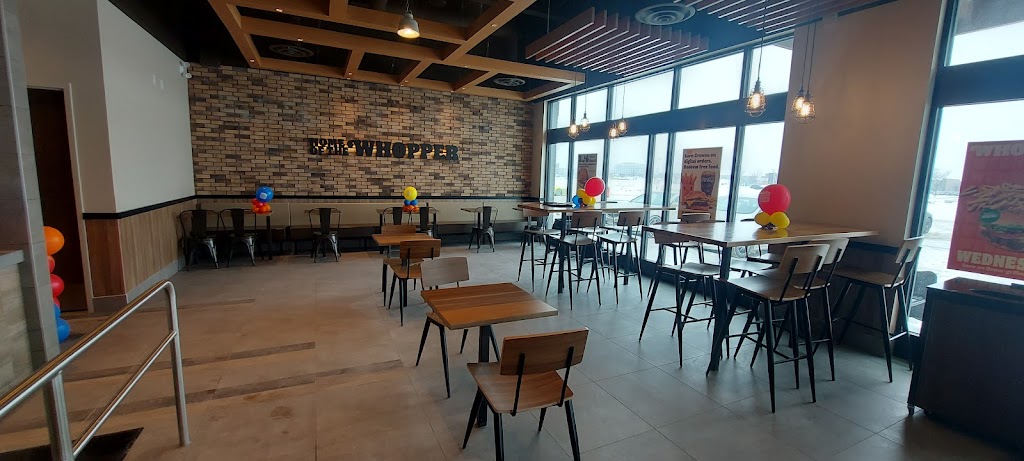 Burger King | 605 Sterling Lyon Pkwy, Winnipeg, MB R3P 1J9, Canada | Phone: (204) 987-8428