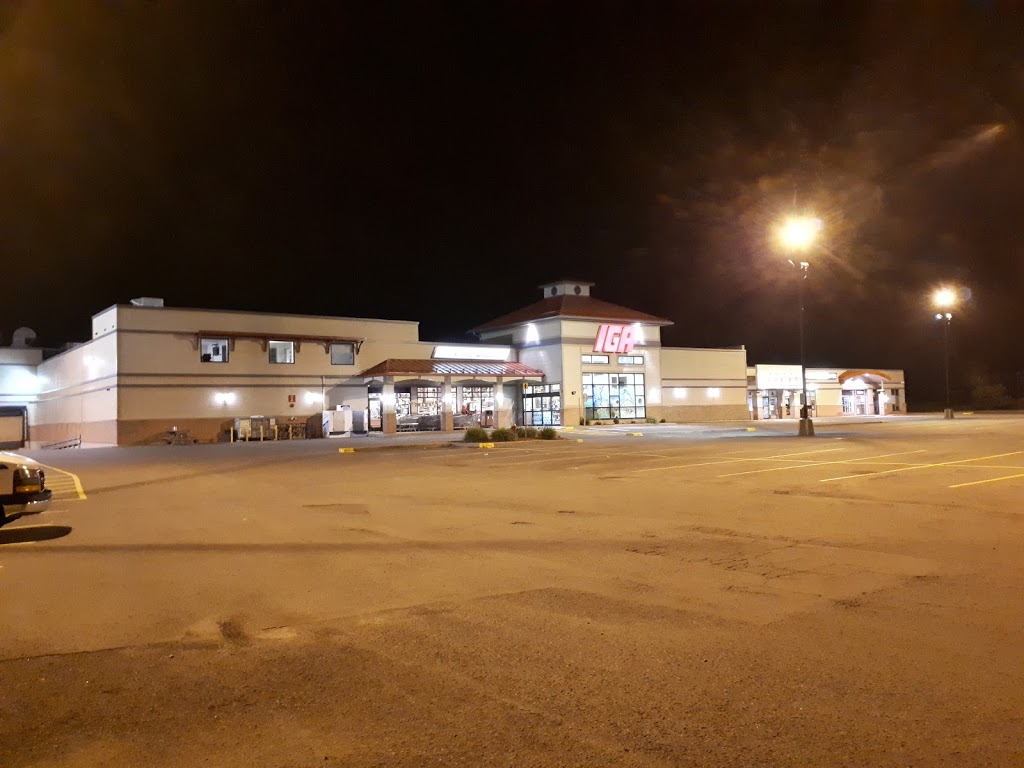 IGA de Cotret Brazeau | 1205 Rue de Neuville, Gatineau, QC J8M 2E7, Canada | Phone: (819) 986-7579