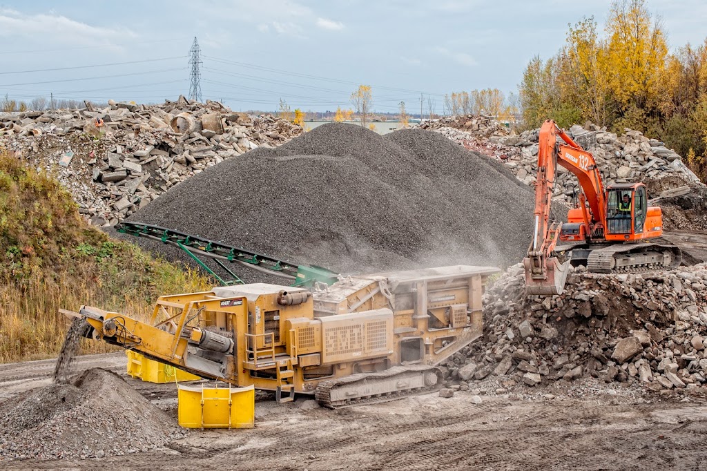 PAVAGE 132 | 38 QC-132, Pierreville, QC J0G 1J0, Canada | Phone: (450) 568-6187