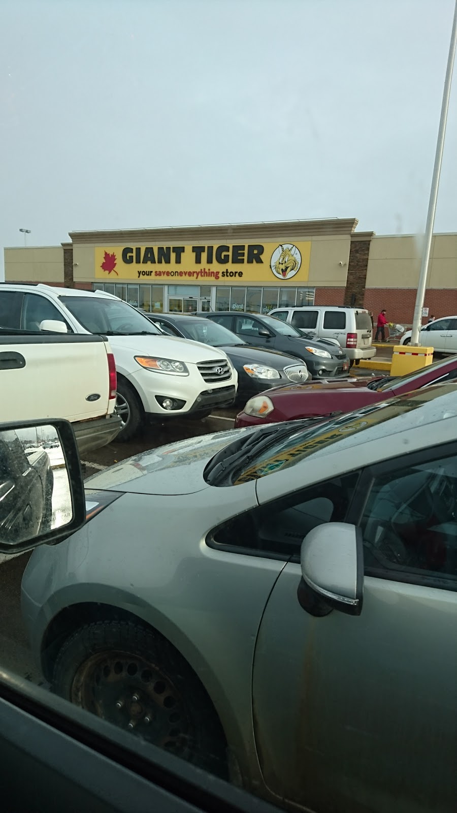 Giant Tiger | 475 Granville St, Summerside, PE C1N 4P7, Canada | Phone: (902) 432-8064