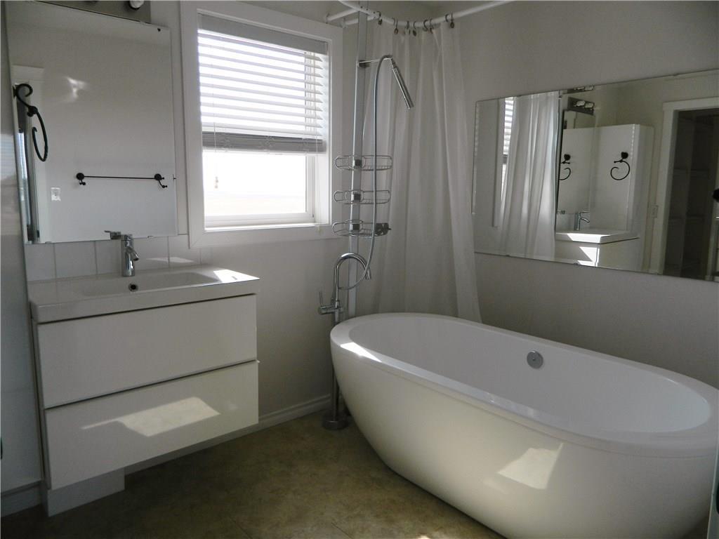 Eagles Nest Central | 31 Cherry Ln SE, Three Hills, AB T0M 2A0, Canada | Phone: (780) 910-3172