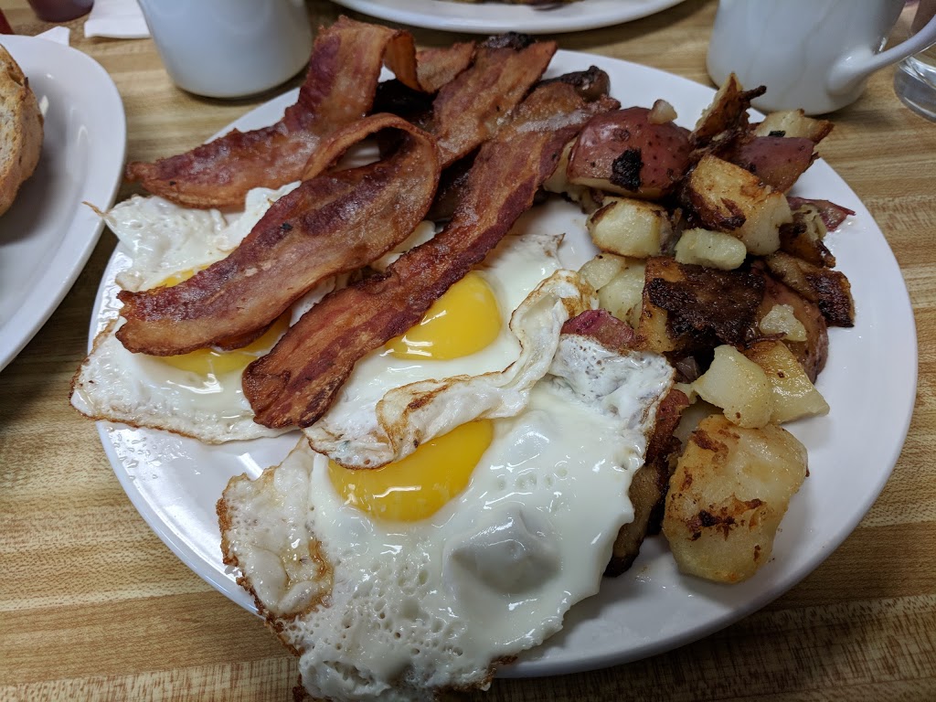 Bernsteins Deli | 1700 Corydon Ave, Winnipeg, MB R3N 0K1, Canada | Phone: (204) 488-4552
