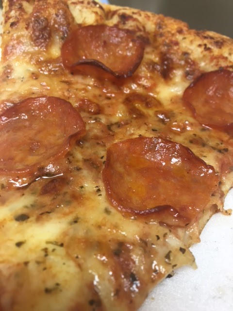 Oakwood Pizzeria | 434 Oakwood Ave, York, ON M6E 2W5, Canada | Phone: (416) 654-5655