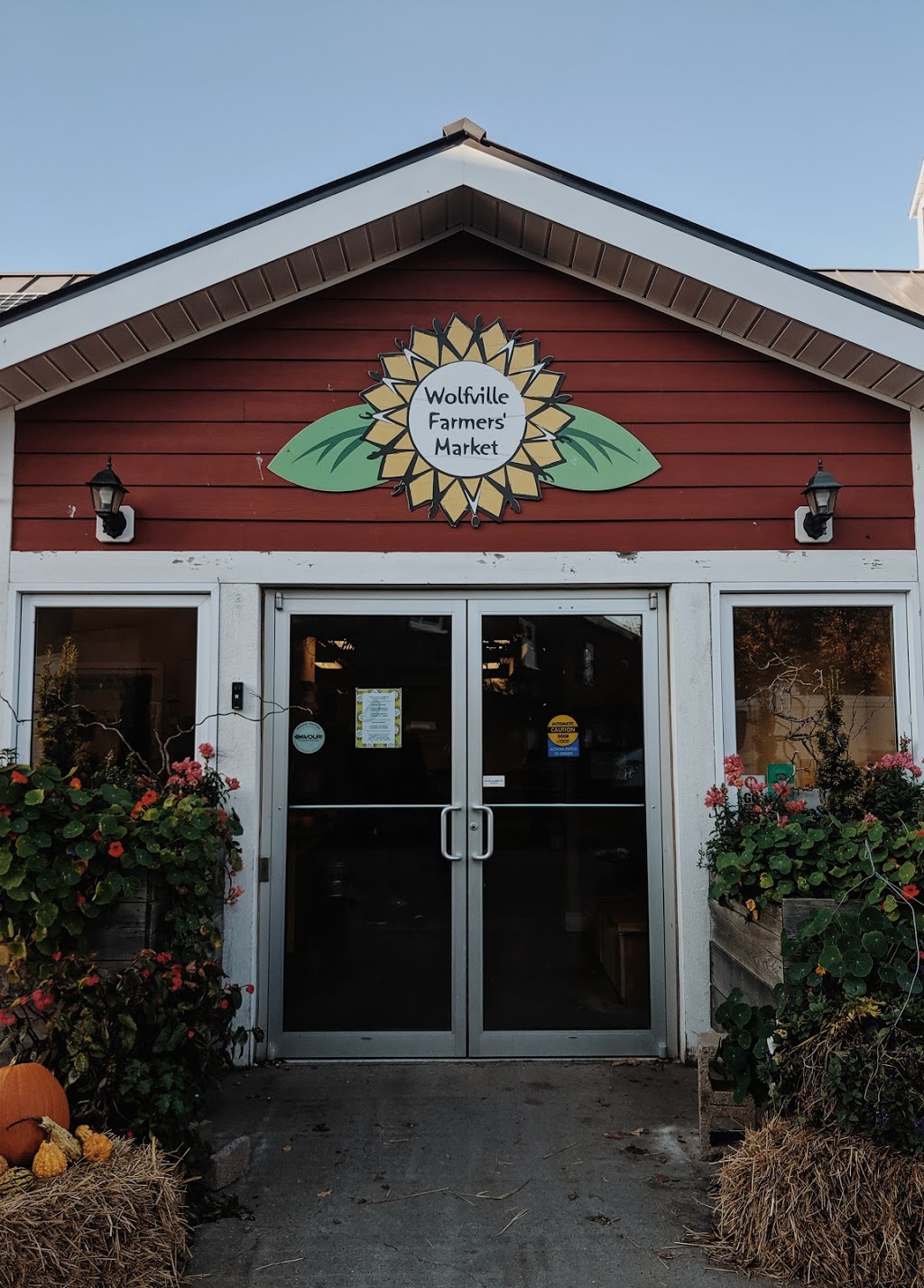 Wolfville Farmers Market | 24 Elm Ave, Wolfville, NS B4P 1Z9, Canada | Phone: (902) 697-3344