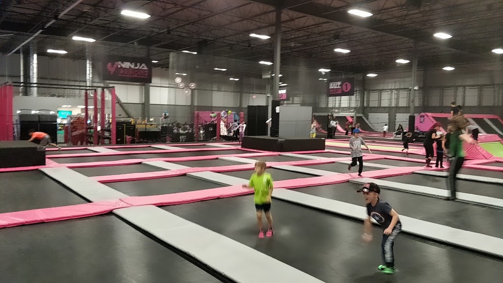 Flying Squirrel Trampoline Park | 572 Aero Dr NE #105, Calgary, AB T2E 6K2, Canada | Phone: (403) 879-2148