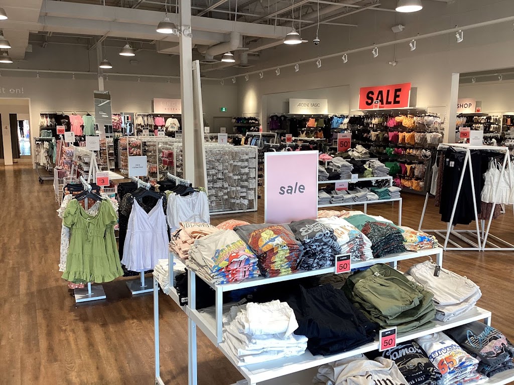 Ardene | 1965 Hyde Park Rd D10/11, London, ON N6H 0A3, Canada | Phone: (519) 930-8893