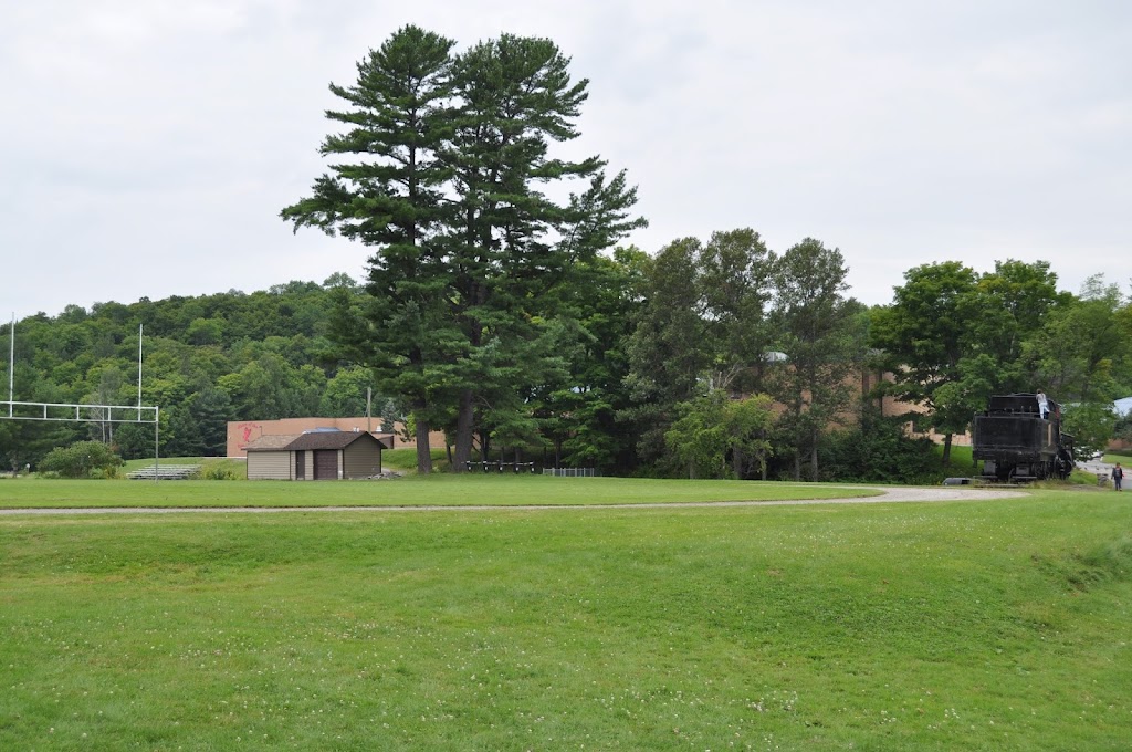 Haliburton Highlands Secondary School | 5358 Haliburton County Road 21, Haliburton, ON K0M 1S0, Canada | Phone: (705) 457-2950