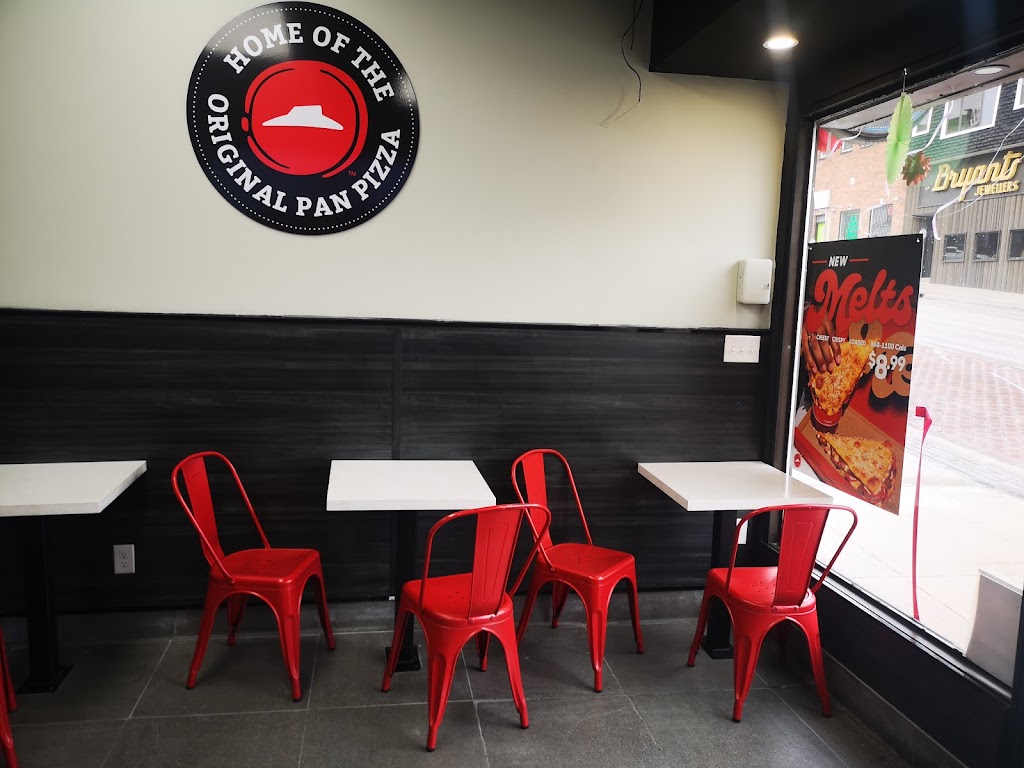 Pizza Hut Penetanguishene | 61 Main St, Penetanguishene, ON L9M 1S8, Canada | Phone: (705) 540-9440