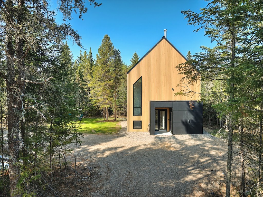 Chalet Le Oslo (Domaine Verre Forêt) | 10e Rue, Saint-Côme, QC J0K 2B0, Canada | Phone: (514) 249-1054