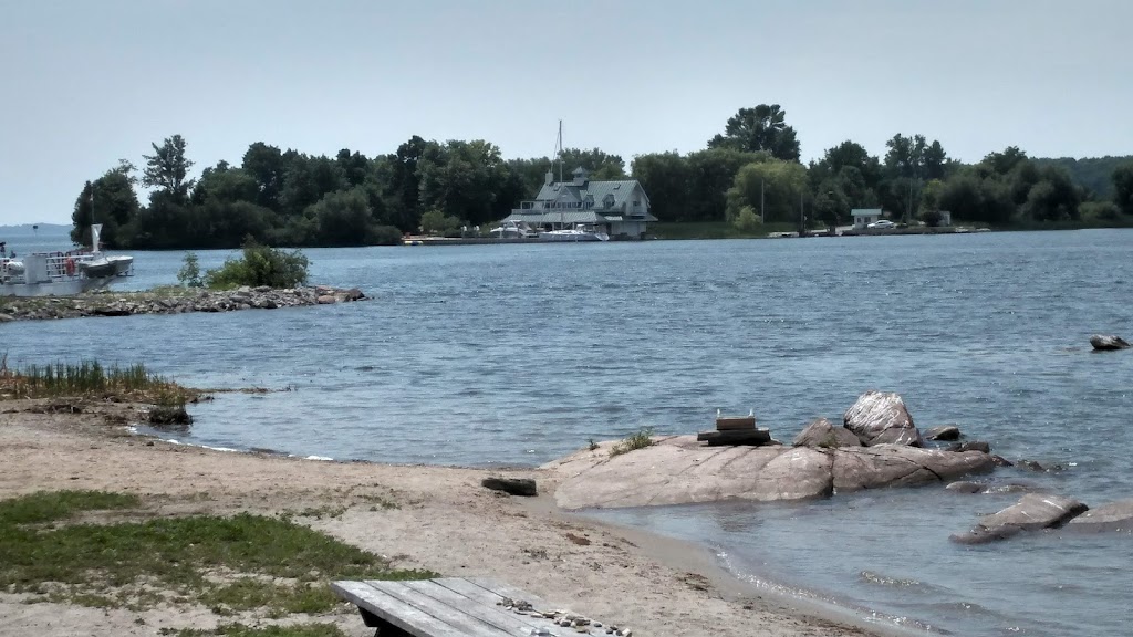 Ferry Dock Howe Island South Shore | 2991 Howe Island Dr, Gananoque, ON K7G 2V6, Canada | Phone: (613) 542-0550