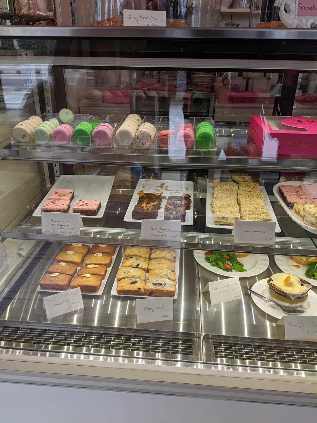 La Maison Rose Cafe | 420 Winston Rd, Grimsby, ON L3M 0H2, Canada | Phone: (289) 235-9040