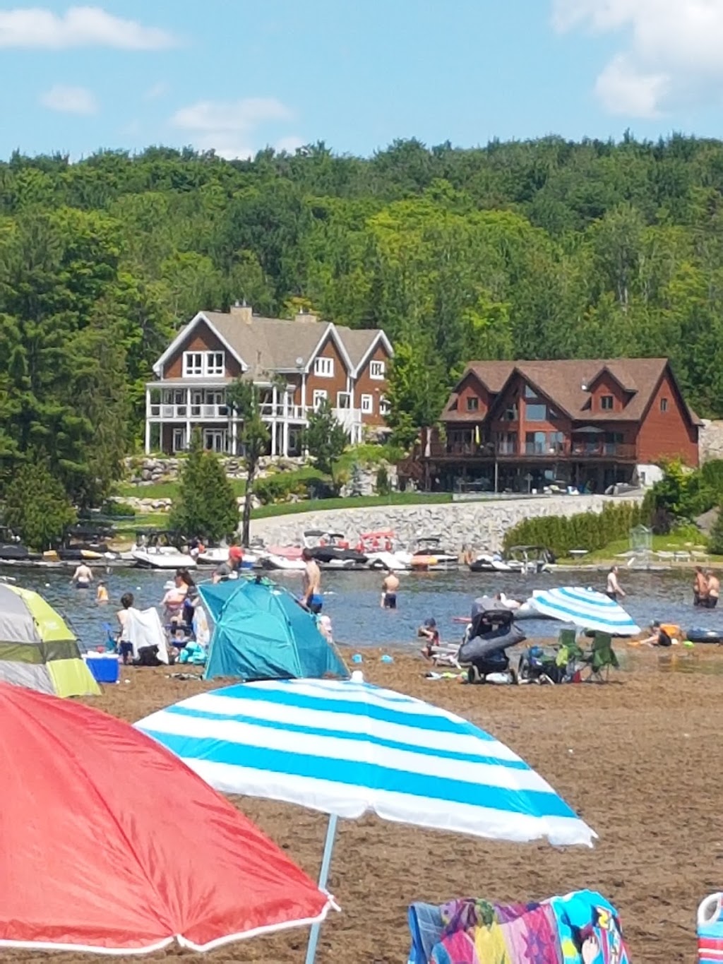 Beach Lake St. Joseph | 7001, Rte de Fossambault, Fossambault-sur-le-Lac, QC G3N 1X7, Canada | Phone: (418) 875-2242