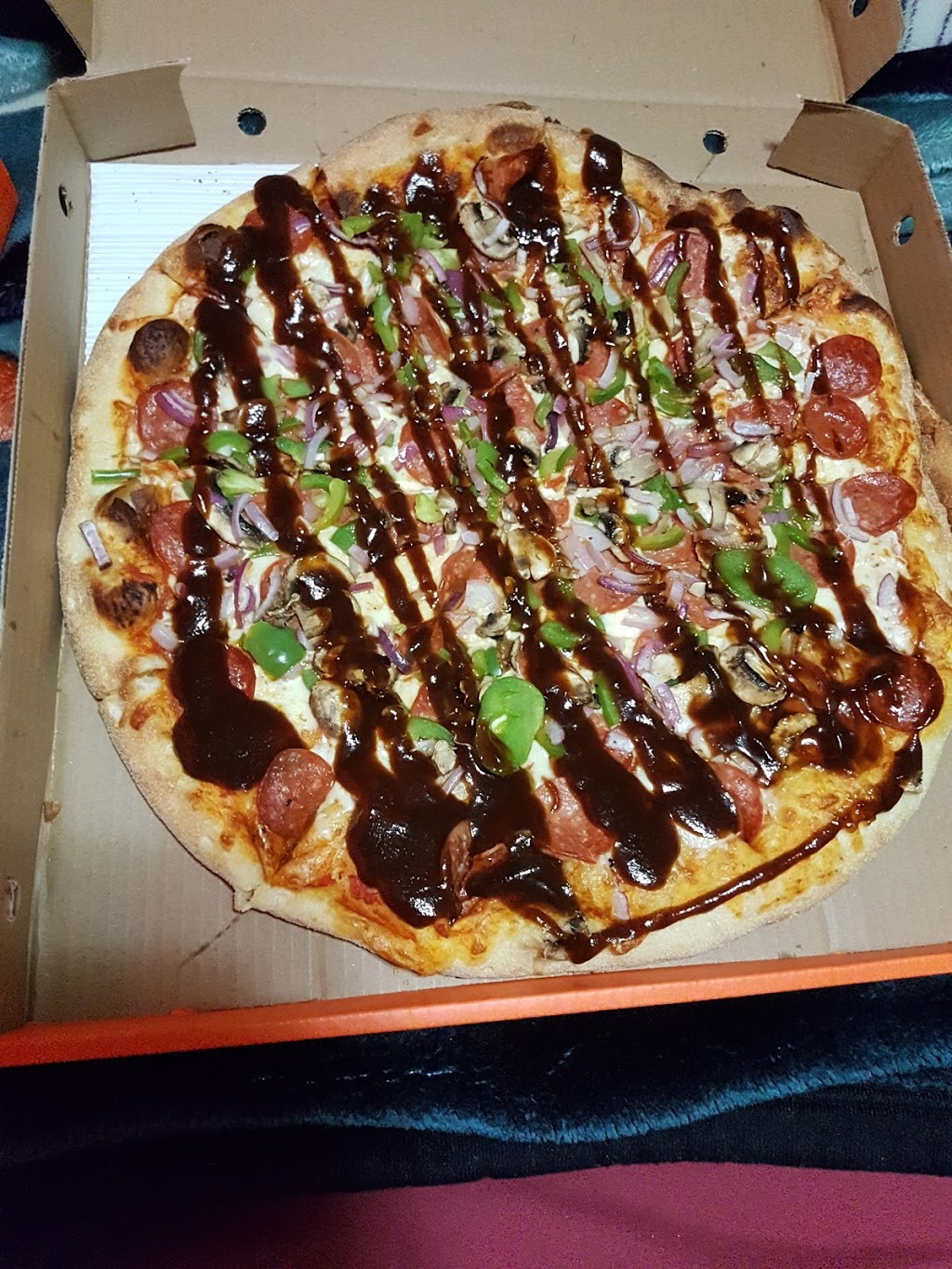 Pizza Pizza | 7070 McLaughlin Rd, Mississauga, ON L5W 1W7, Canada | Phone: (416) 967-1111