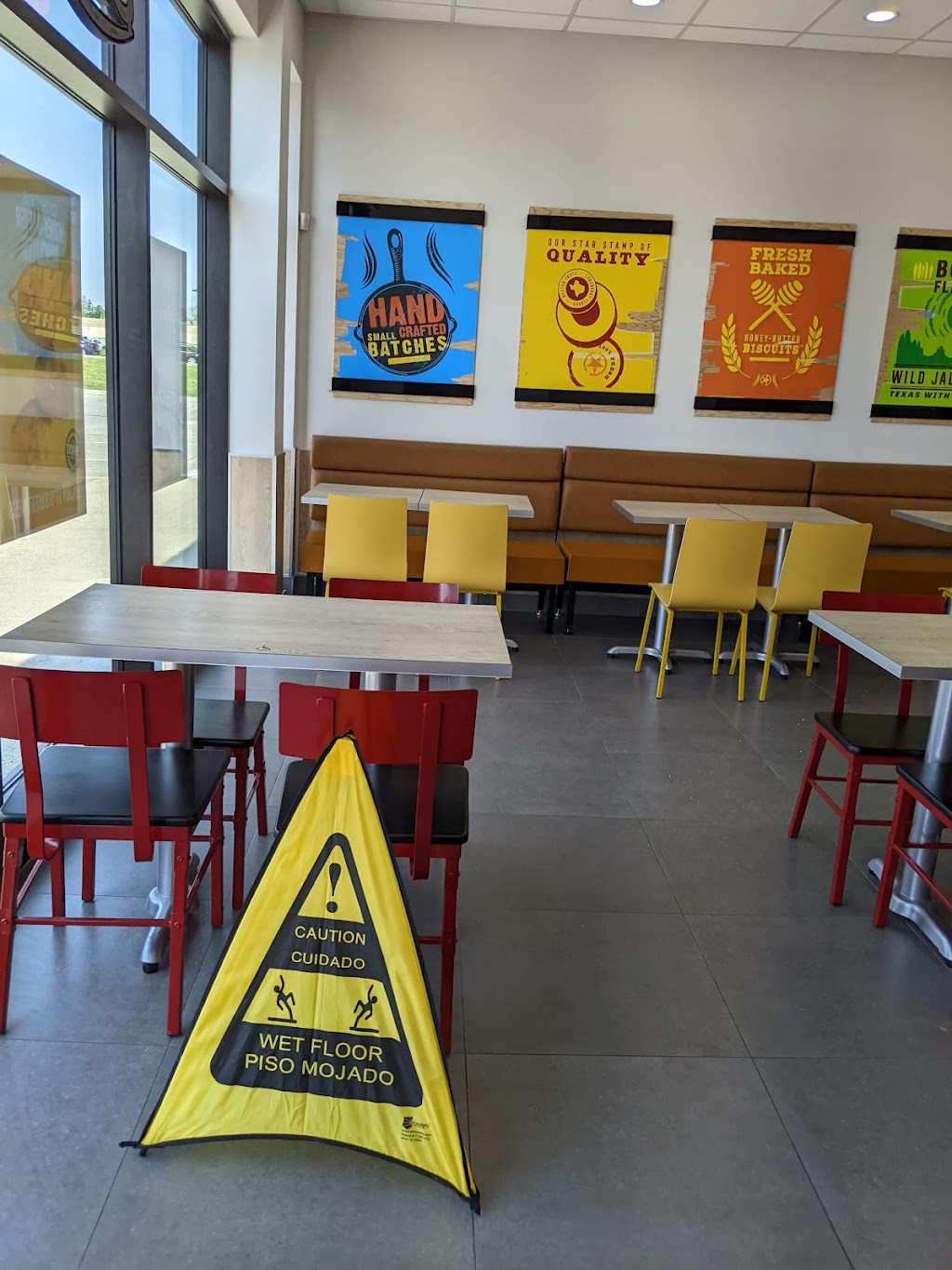 Churchs Texas Chicken formerly known Churchs Chicken | 2501 Hampshire Gate, Oakville, ON L6H 6C8, Canada | Phone: (289) 837-4122
