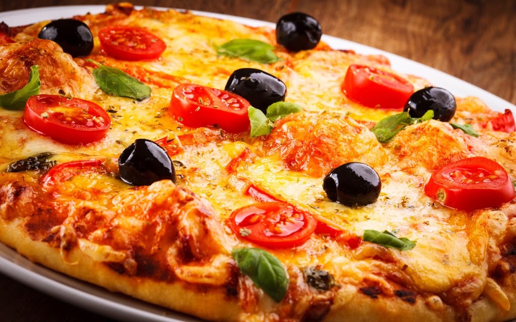Delicious Pizza N Wings | 2140 McPhillips St, Winnipeg, MB R2V 3P4, Canada | Phone: (204) 505-3003