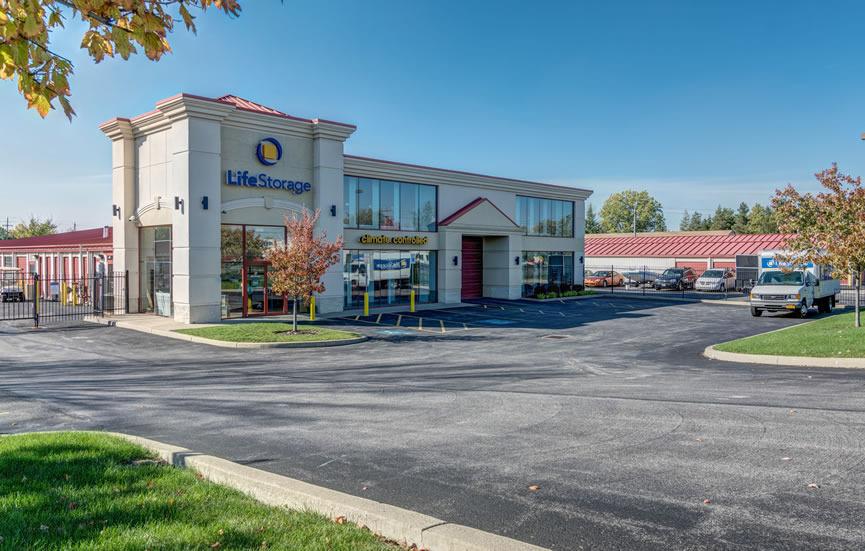 Life Storage | 2802 Transit Rd, West Seneca, NY 14224, USA | Phone: (716) 674-6055